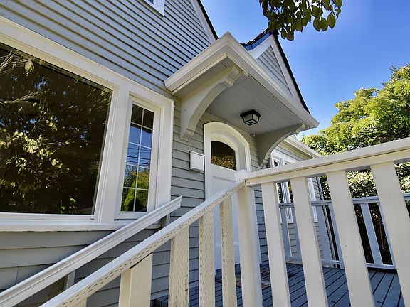 Convenient 4 Bed 2.75 Bath + 3 Optional Bedrooms