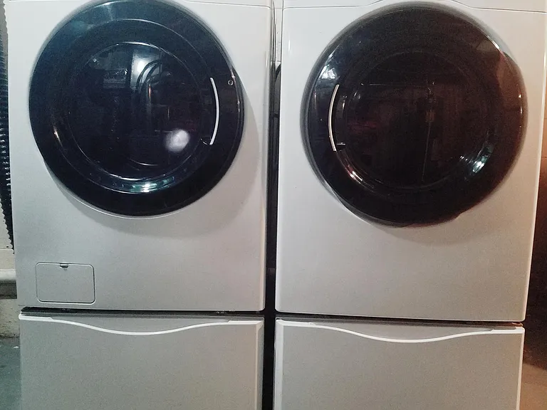 Electric Washer and Dryer