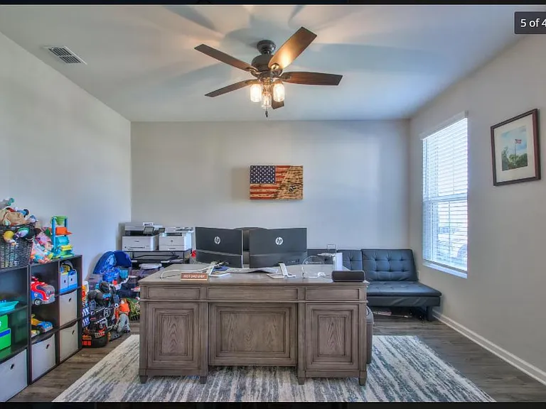 office/flex room