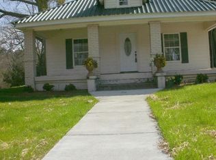 927 Rome St, Carrollton, GA 30117