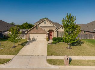 5617 Park View Dr, Midlothian, TX 76065