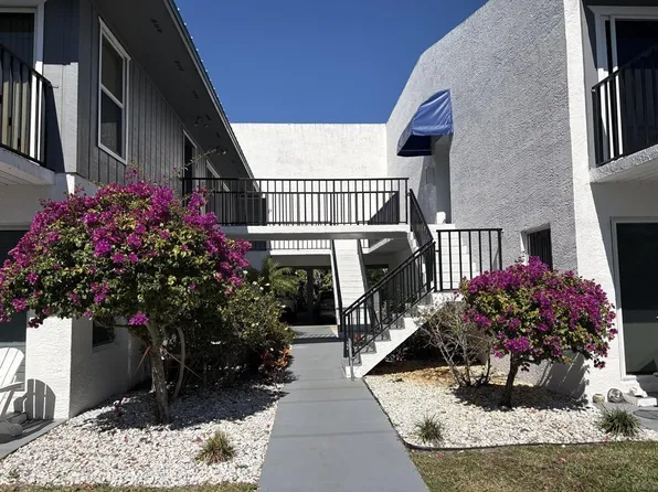 1180 Carlton Ct #207B, Fort Pierce, FL 34949