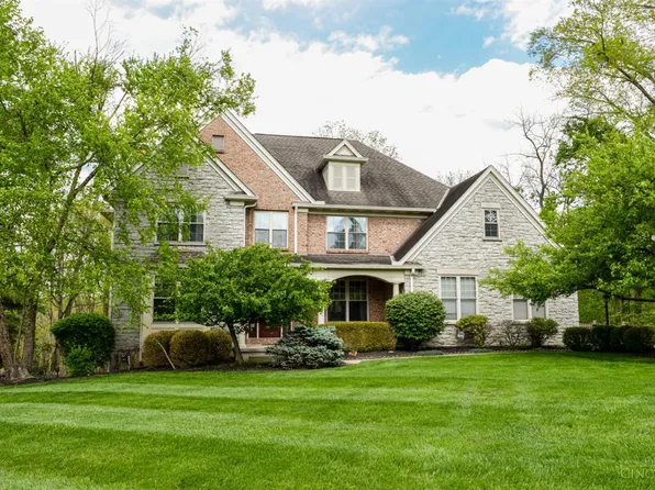 8592 Concord Hills Cir, Cincinnati, OH 45243