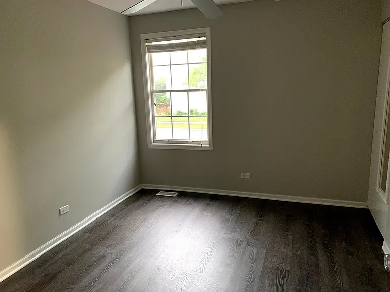 1349 Woodlake Dr — Photo 9