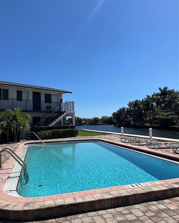 1st image of 1816 E Oakland Park Boulevard #77