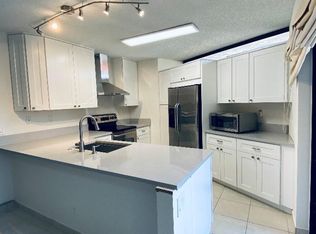 8368 Trent Ct APT B, Boca Raton, FL 33433