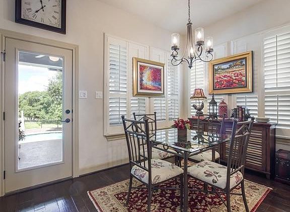 5th image of 501 Moonlight Cir