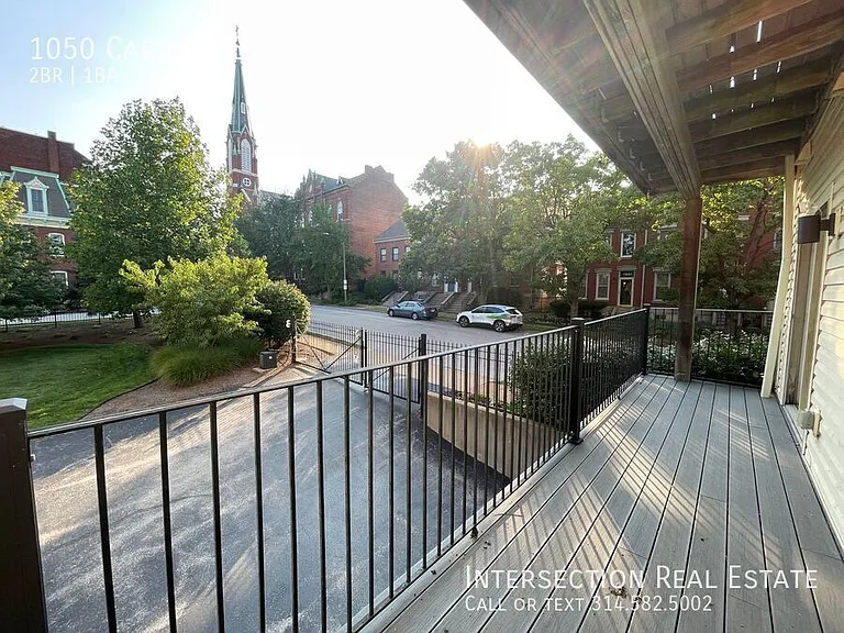 1050 Carroll St — Photo 29