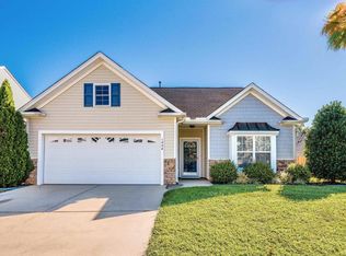 1424 Sexton Ridge Dr, Fuquay Varina, NC 27526