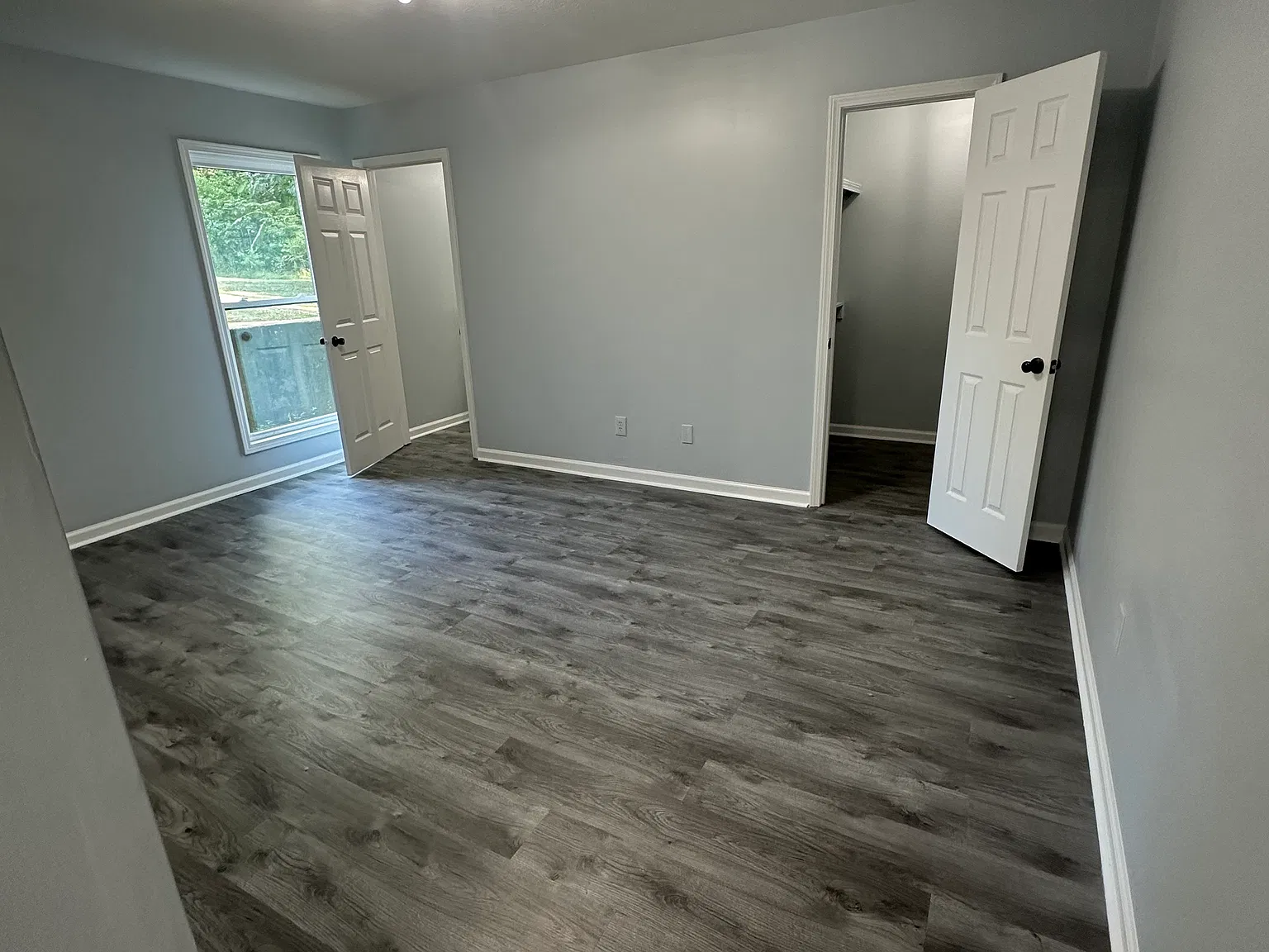2 bed, 1000 sqft, $950 — Photo 4