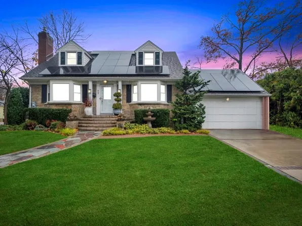 82 cornwell Avenue, Valley Stream, NY 11580