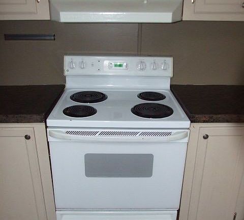 5th image of 1573 Dover Dr