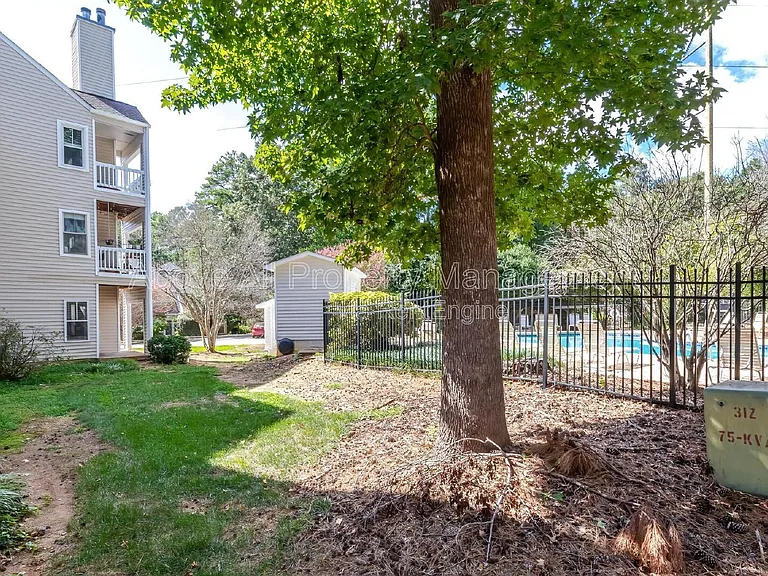 6020 Winterpointe Ln #102 — Photo 9