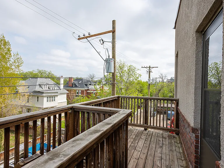 883 Grosvenor Ave #6 — Photo 54