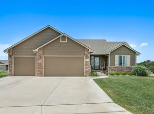 8973 N Ridgewood Ln, Park City, KS 67147