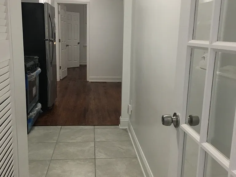 1223 Queen St NE #2 — Photo 8