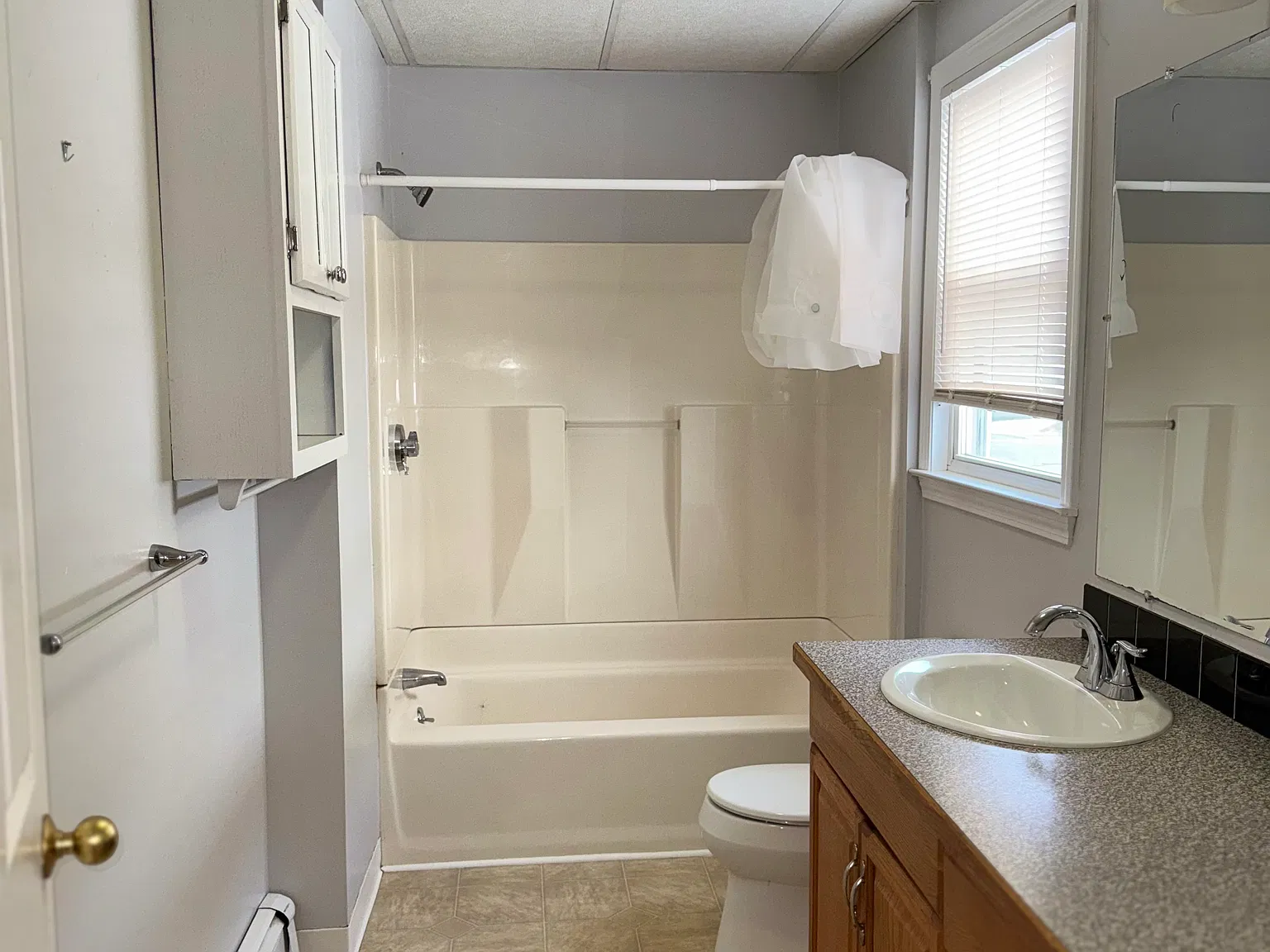 1 bed, 1500 sqft, $1,675 — Photo 4