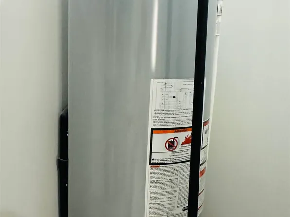 84 Logan Avenue image 18 of 19