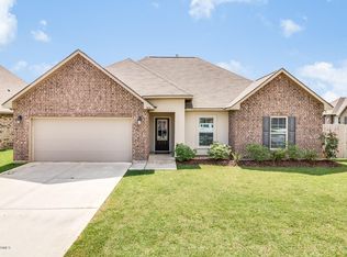 300 Saint Gaspar St, Youngsville, LA 70592