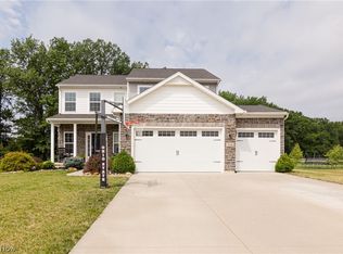 37456 W Fenwick Dr, North Ridgeville, OH 44039