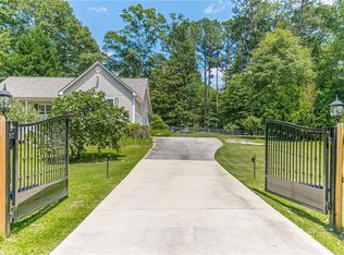 3400 Lake Carlton Rd, Loganville, GA 30052