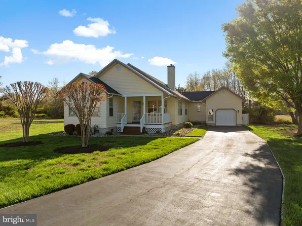 1 Assawoman Ave, Ocean View, DE 19970