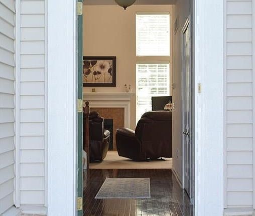 3rd image of 5730 Pinecroft Ct #1