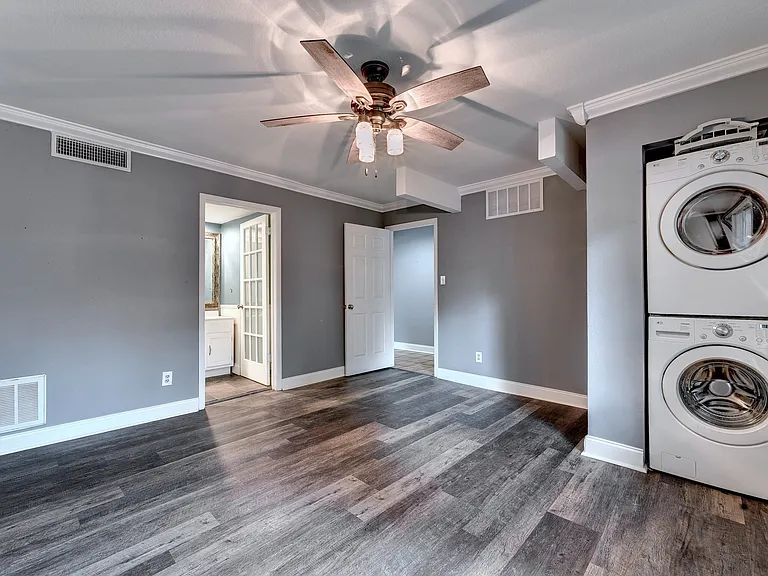 31 Marina Cir — Photo 15