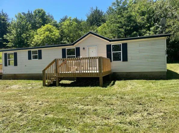 3268 Wagner Ferry Rd, Falmouth, KY 41040