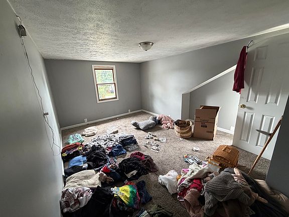4th image of 65 Warbler Dr