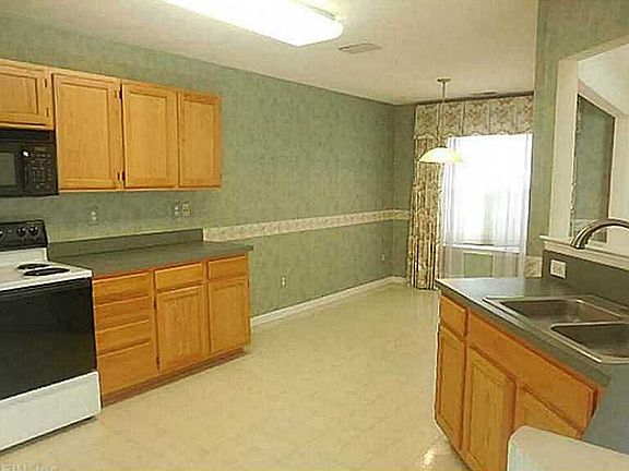 3rd image of 4309 Napa Ct