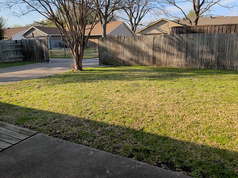 Baylor Dr — Photo 14