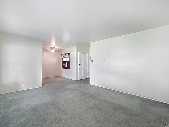 4th image of 9443 Lanett Ave