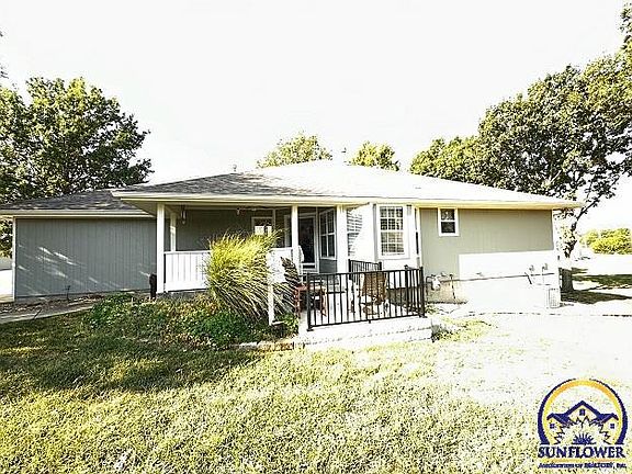 2nd image of 3335 SW Chelsea Cir