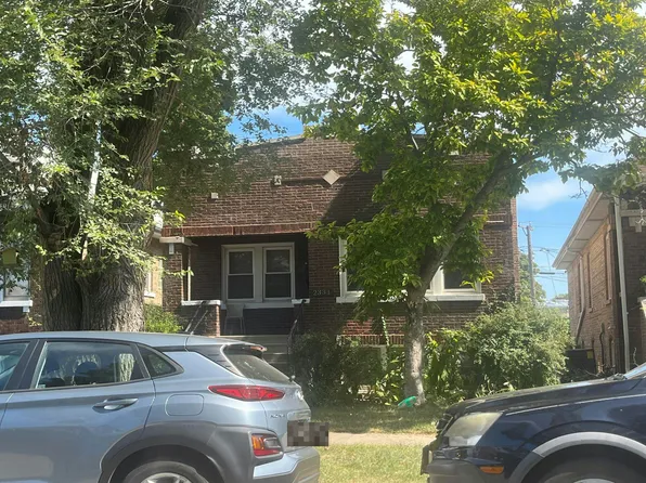 2331 Harvey Ave, Berwyn, IL 60402