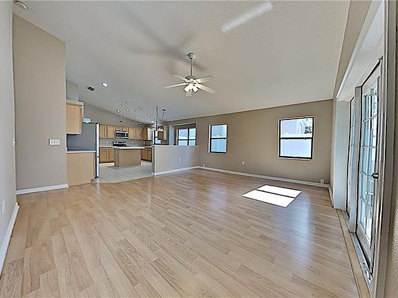 4th image of 14113 Yellow Wood Cir