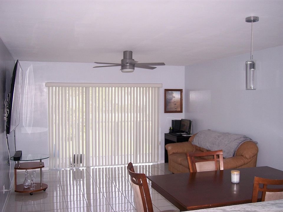 1st image of 600 NE 2nd Street #208