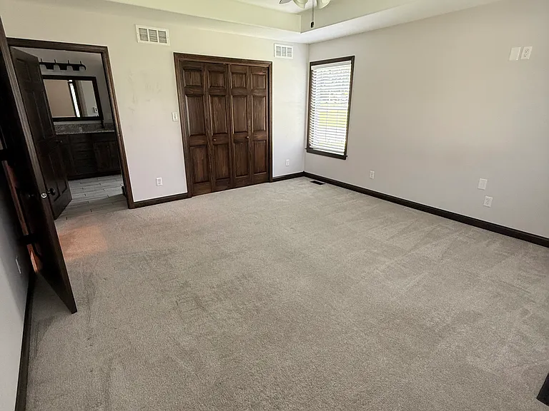 906 Summit Rd — Photo 12