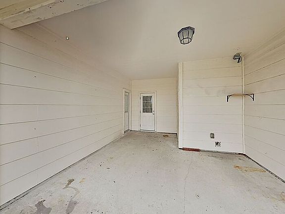 4th image of 3157 Masterson Dr