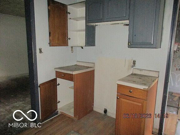 4th image of 1636 N Alton Ave