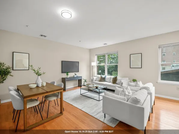 25 Duncan Ave APT 210, Jersey City, NJ 07304
