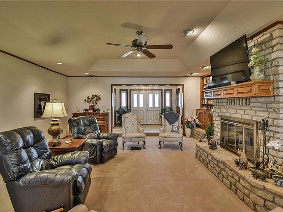 5th image of 2324 Andrews Ct
