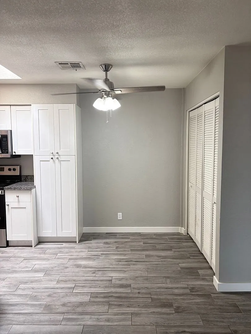 **Beautiful Renovated 2 Bedroom/2 Bathroom Patio Home In Chandler (Chandler Blvd & Cooper)** — Photo 3