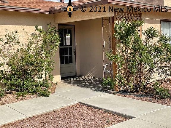 3rd image of 1501 Red Rock Dr