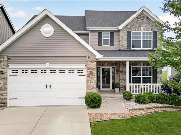 979 Crestwood Ln, O'Fallon, MO 63366