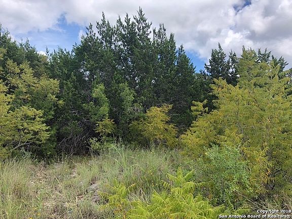 3rd image of 1055 County Road 242