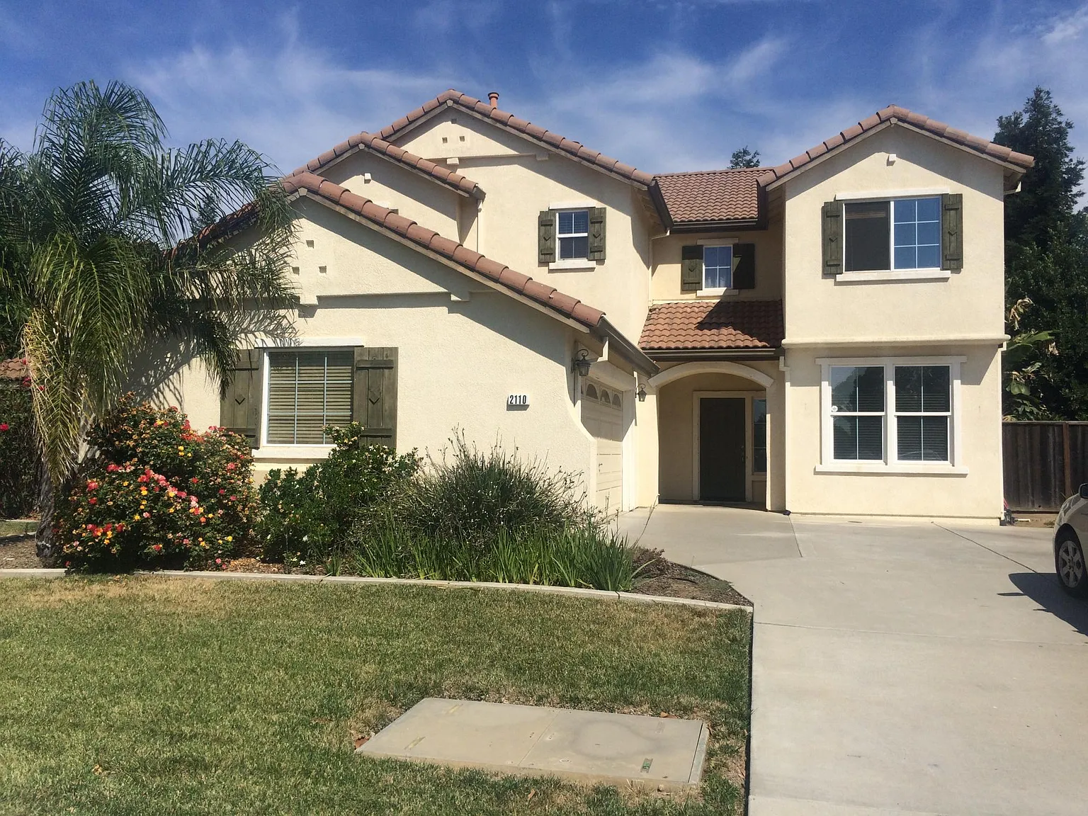 2110 Mariposa Dr photo 1