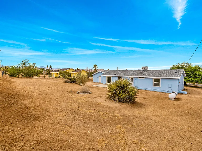 60377 Natoma Trl — Photo 29