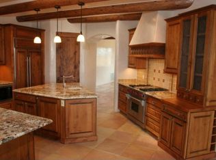 8 Thundercloud Rd, Santa Fe, NM 87506