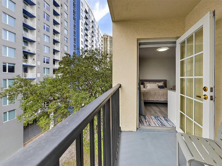 520 SE 5th Ave #2404 — Photo 24